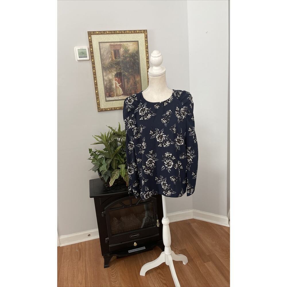Primary Women Blouse Size 8 Floral Long Sleeve 1/4 Zipper Back Pullover